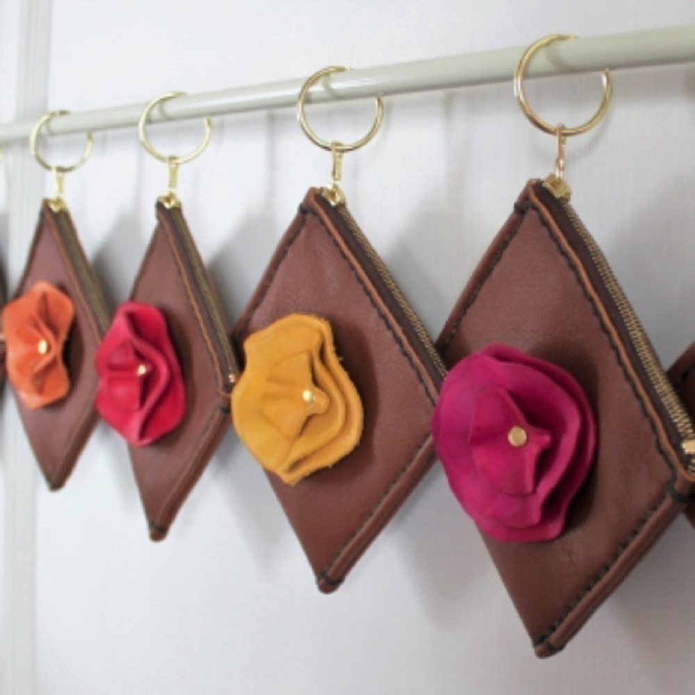 Leather Rose Coin Purse NWOT - Picture 7 of 7